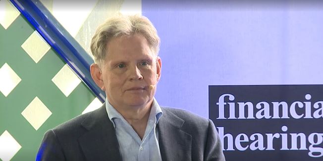 Per-Erik Holmstöm speaking at Financial Hearings 30-year anniversary